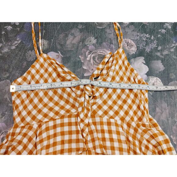 Saylor Laken Gingham Jumpsuit Sleeveless Ruffle Peplum Apricot Womens Size Small - Picture 9 of 10